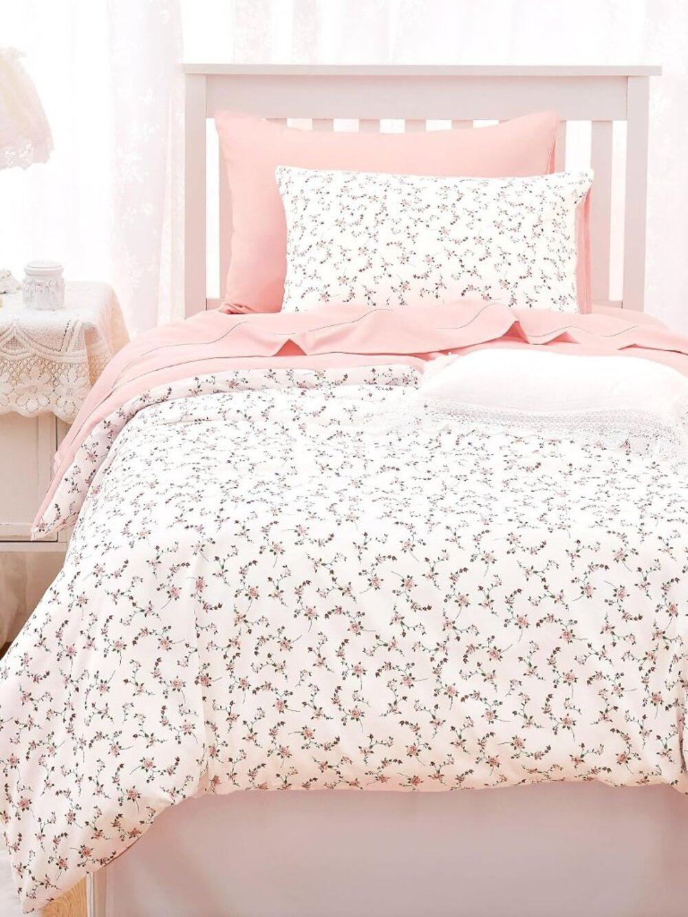 Floral Comforter Set, Coquette Cottagecore Aesthetic Cute Flower Pattern for Wom - Picture 4 of 8